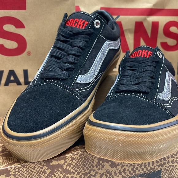 Vans Men’s Skate Old Skool Hockey Skateboards Black/ VN0A5FCB18J
Sneakers - Picture 8 of 16